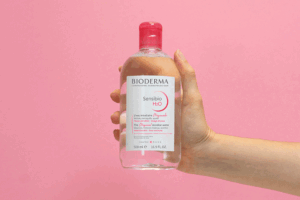 میسلار واتر پاک کننده آرایش پوست حساس صورتی بایودرما مدل BIODERMA SENSIBIO H20
