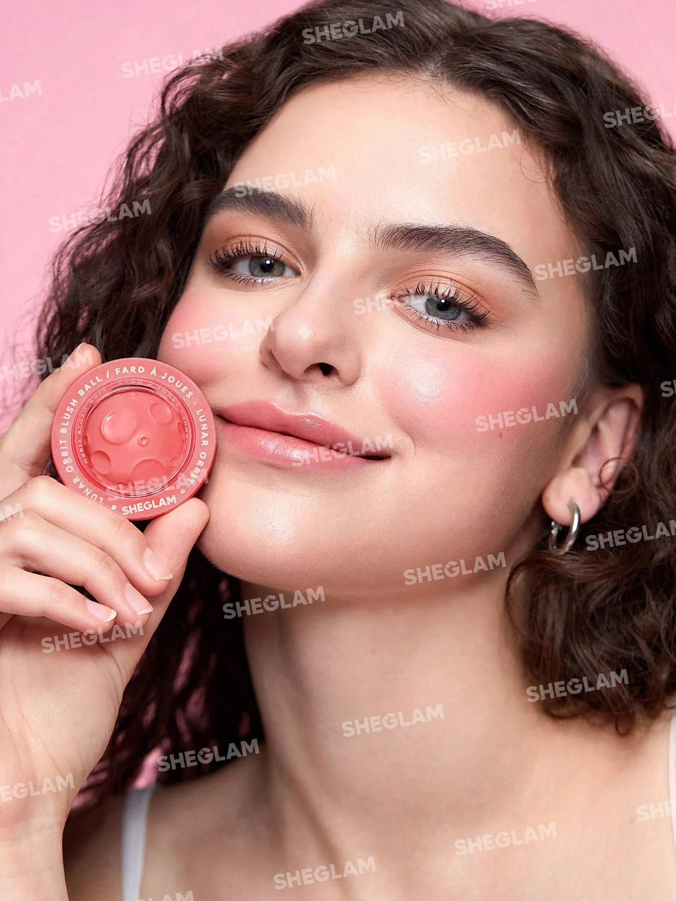 رژ گونه و لب فضایی شیگلم sheglam مدل Lunar Orbit Blush Ball